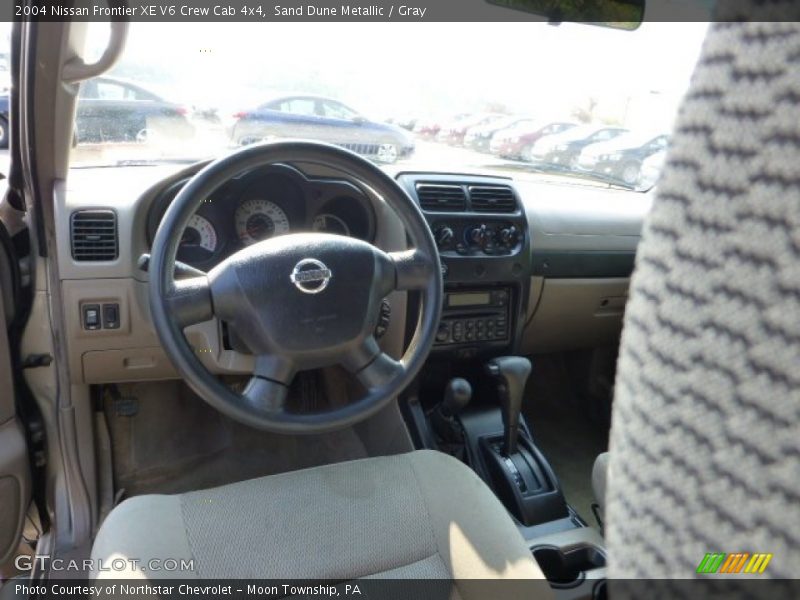 Sand Dune Metallic / Gray 2004 Nissan Frontier XE V6 Crew Cab 4x4