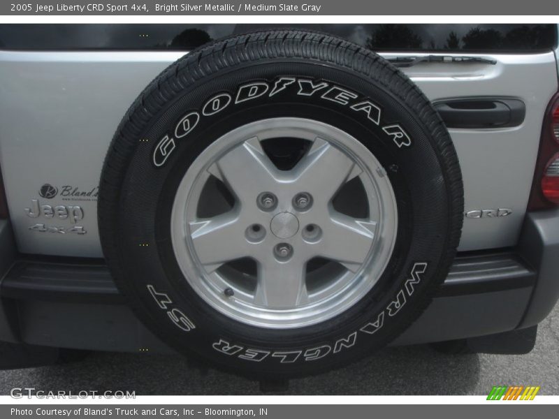 Bright Silver Metallic / Medium Slate Gray 2005 Jeep Liberty CRD Sport 4x4