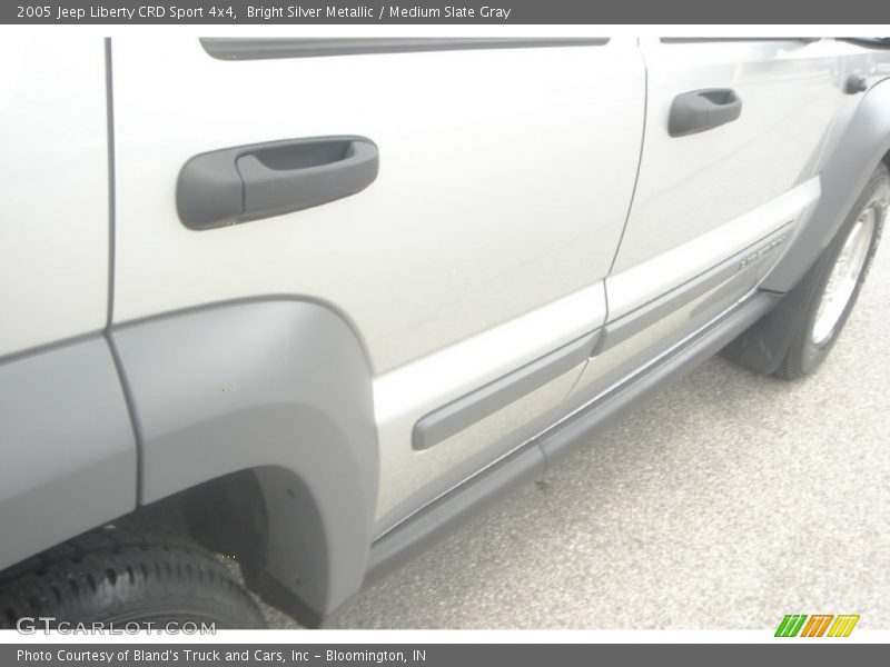 Bright Silver Metallic / Medium Slate Gray 2005 Jeep Liberty CRD Sport 4x4