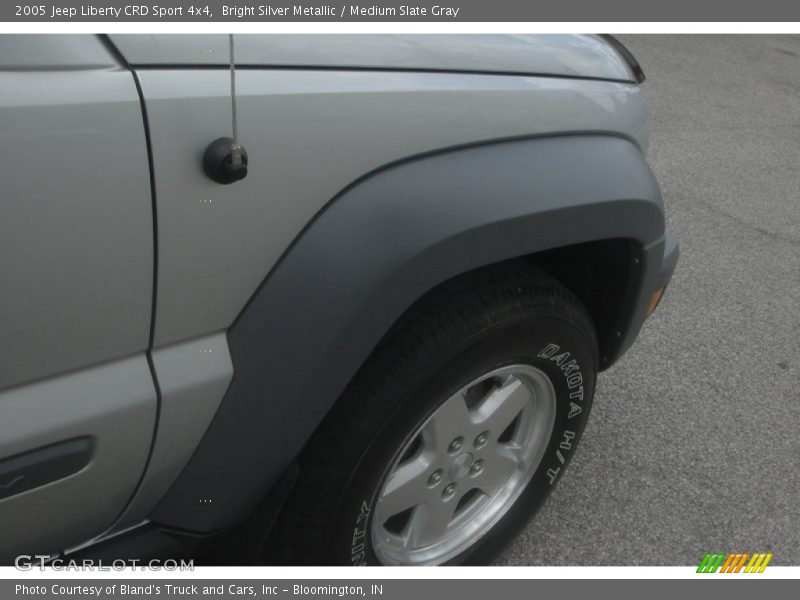 Bright Silver Metallic / Medium Slate Gray 2005 Jeep Liberty CRD Sport 4x4