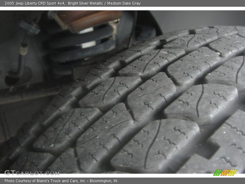 Bright Silver Metallic / Medium Slate Gray 2005 Jeep Liberty CRD Sport 4x4