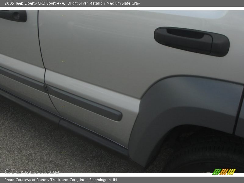 Bright Silver Metallic / Medium Slate Gray 2005 Jeep Liberty CRD Sport 4x4