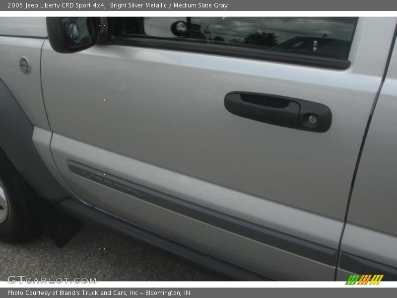 Bright Silver Metallic / Medium Slate Gray 2005 Jeep Liberty CRD Sport 4x4