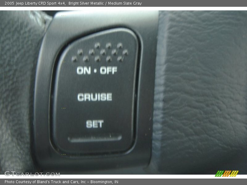 Bright Silver Metallic / Medium Slate Gray 2005 Jeep Liberty CRD Sport 4x4