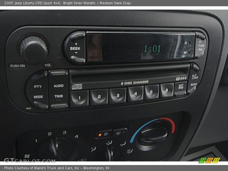 Bright Silver Metallic / Medium Slate Gray 2005 Jeep Liberty CRD Sport 4x4