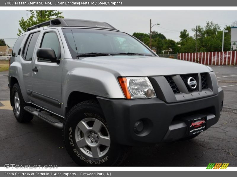 Silver Lightning Metallic / Steel/Graphite 2005 Nissan Xterra SE 4x4