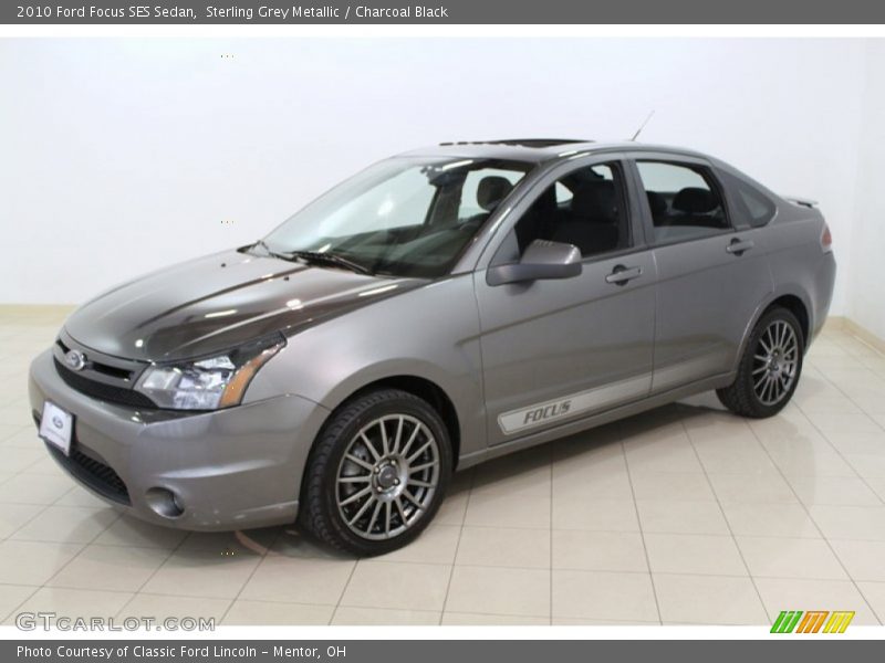 Front 3/4 View of 2010 Focus SES Sedan