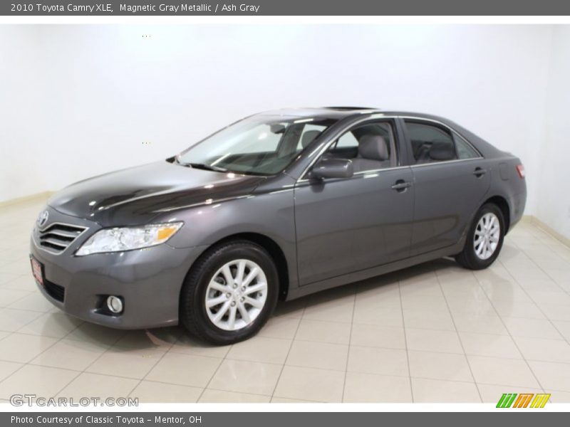 Magnetic Gray Metallic / Ash Gray 2010 Toyota Camry XLE