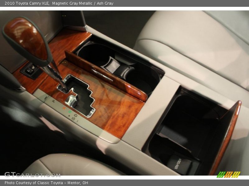 Magnetic Gray Metallic / Ash Gray 2010 Toyota Camry XLE