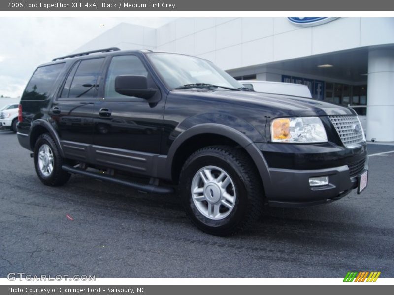 Black / Medium Flint Grey 2006 Ford Expedition XLT 4x4