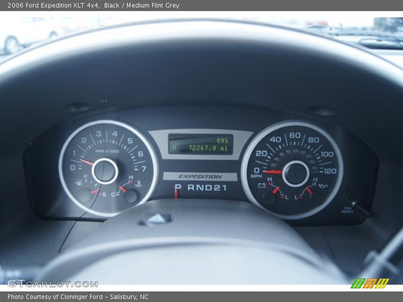 Black / Medium Flint Grey 2006 Ford Expedition XLT 4x4