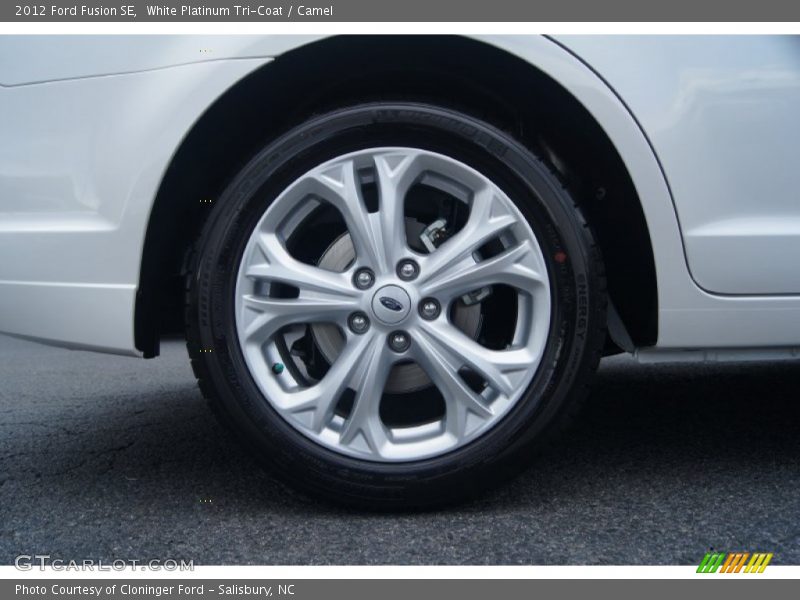 White Platinum Tri-Coat / Camel 2012 Ford Fusion SE