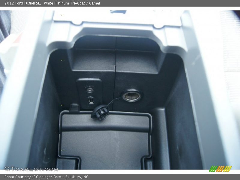 White Platinum Tri-Coat / Camel 2012 Ford Fusion SE