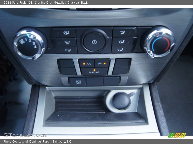 Sterling Grey Metallic / Charcoal Black 2012 Ford Fusion SE