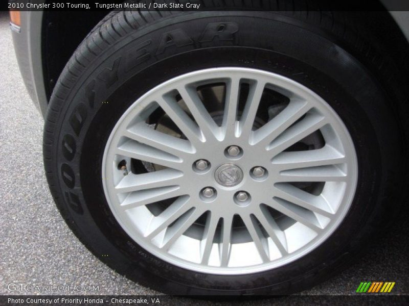 Tungsten Metallic / Dark Slate Gray 2010 Chrysler 300 Touring