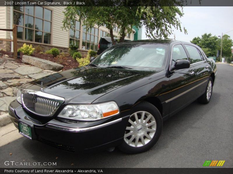 Black / Black 2007 Lincoln Town Car Signature