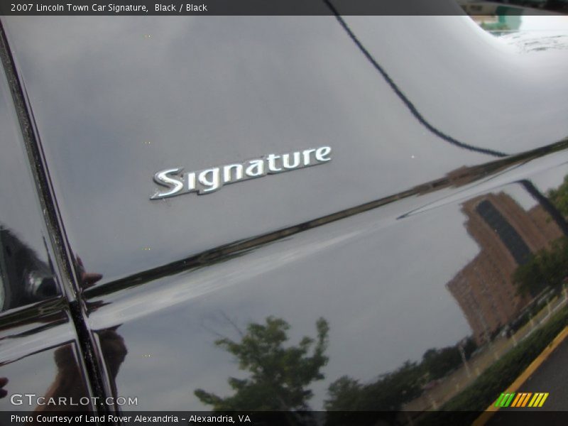 Black / Black 2007 Lincoln Town Car Signature