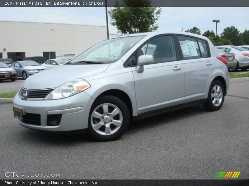 Brilliant Silver Metallic / Charcoal 2007 Nissan Versa S