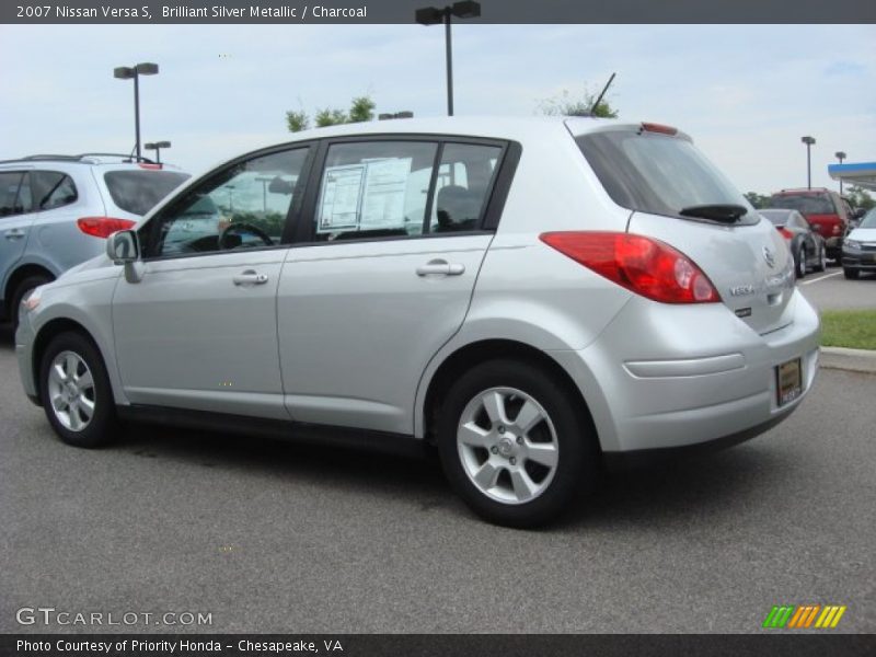 Brilliant Silver Metallic / Charcoal 2007 Nissan Versa S