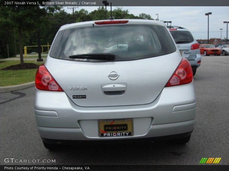 Brilliant Silver Metallic / Charcoal 2007 Nissan Versa S