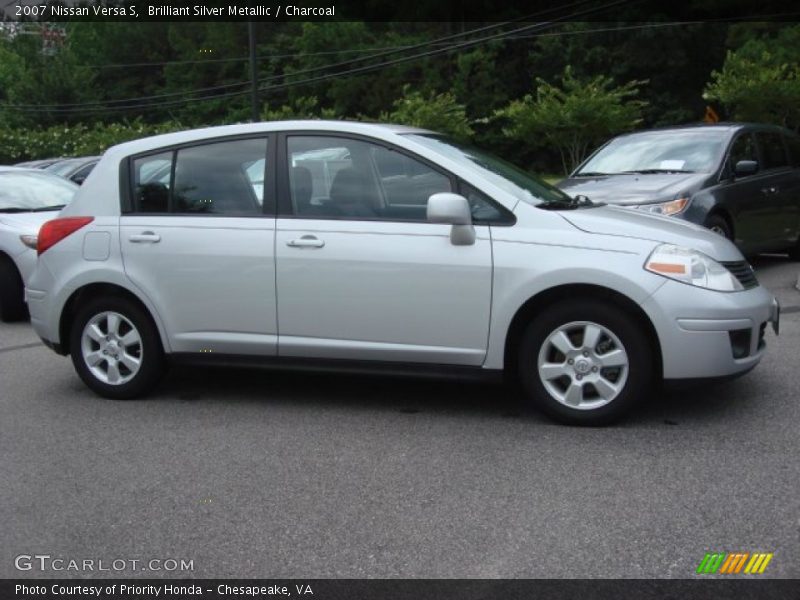 Brilliant Silver Metallic / Charcoal 2007 Nissan Versa S