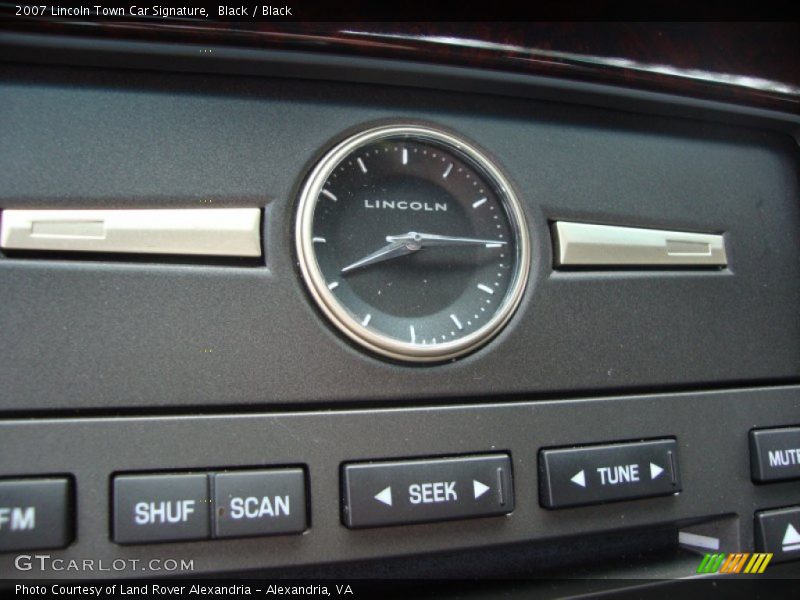 Black / Black 2007 Lincoln Town Car Signature