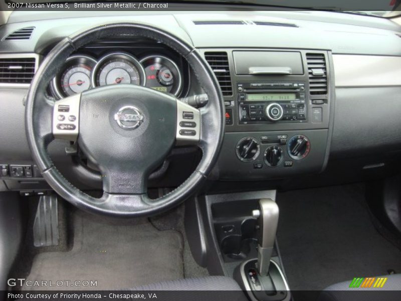 Brilliant Silver Metallic / Charcoal 2007 Nissan Versa S