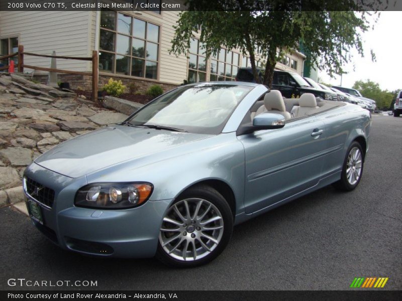 Front 3/4 View of 2008 C70 T5