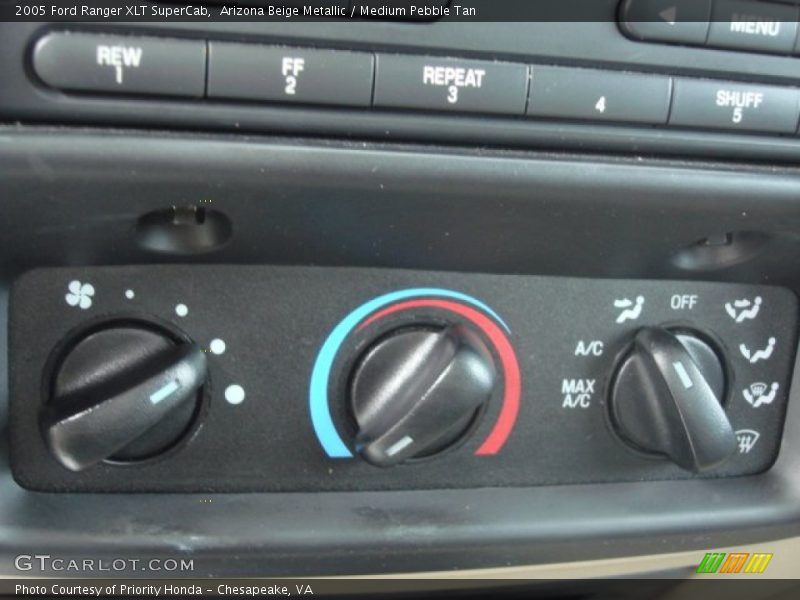 Arizona Beige Metallic / Medium Pebble Tan 2005 Ford Ranger XLT SuperCab