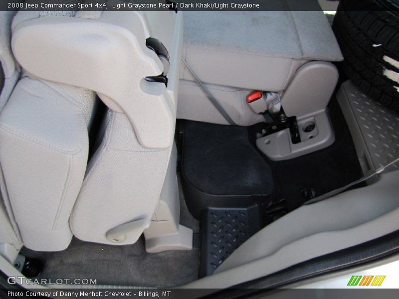 Light Graystone Pearl / Dark Khaki/Light Graystone 2008 Jeep Commander Sport 4x4