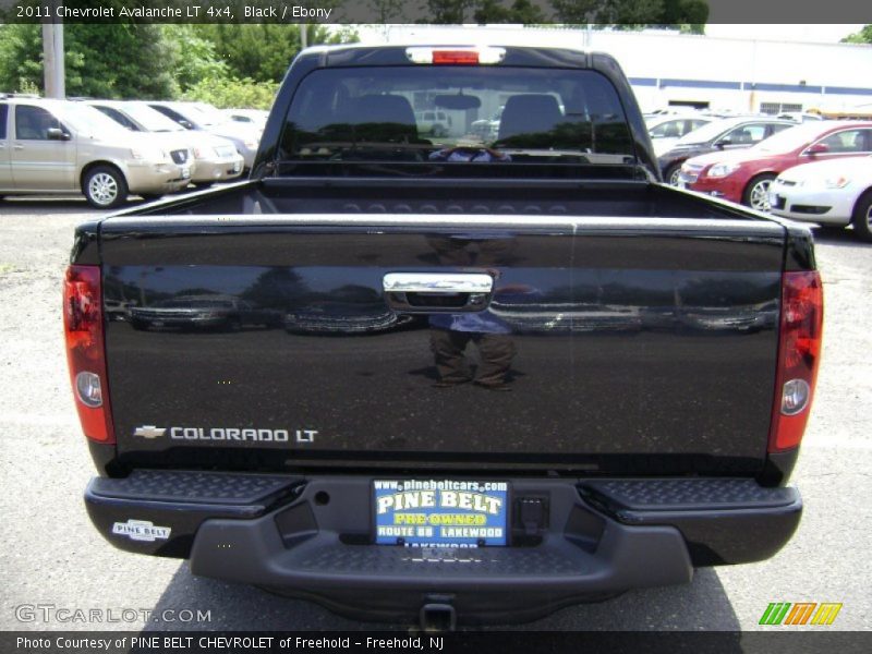 Black / Ebony 2011 Chevrolet Avalanche LT 4x4