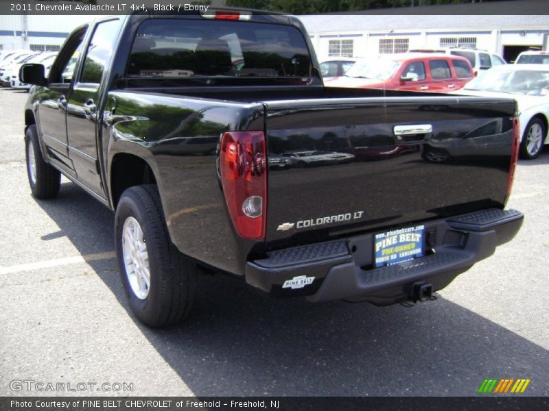Black / Ebony 2011 Chevrolet Avalanche LT 4x4