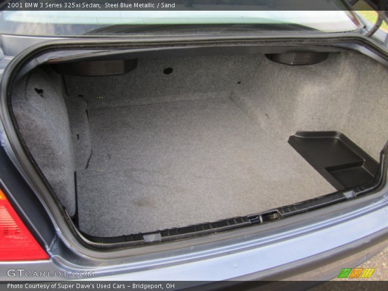  2001 3 Series 325xi Sedan Trunk