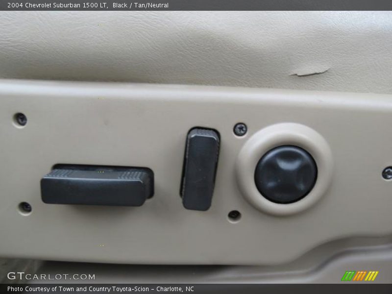 Black / Tan/Neutral 2004 Chevrolet Suburban 1500 LT