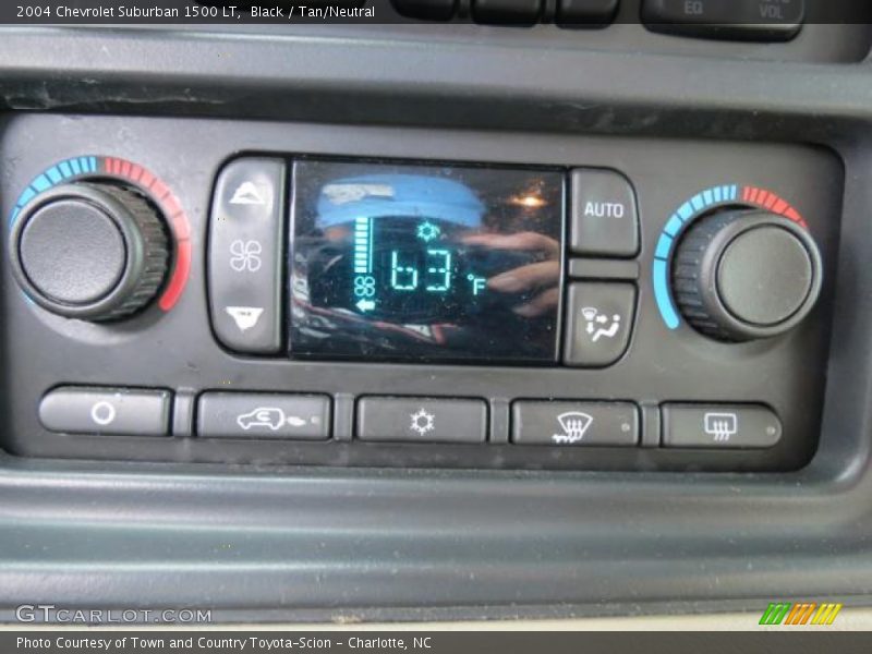 Black / Tan/Neutral 2004 Chevrolet Suburban 1500 LT