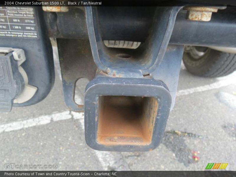 Black / Tan/Neutral 2004 Chevrolet Suburban 1500 LT