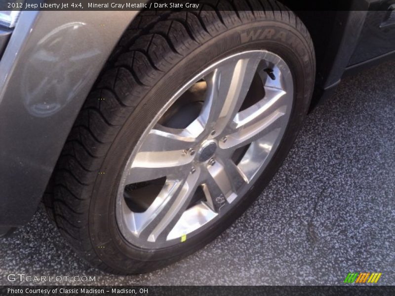 Mineral Gray Metallic / Dark Slate Gray 2012 Jeep Liberty Jet 4x4