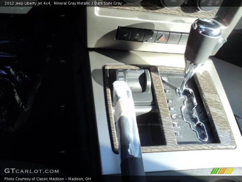 Mineral Gray Metallic / Dark Slate Gray 2012 Jeep Liberty Jet 4x4