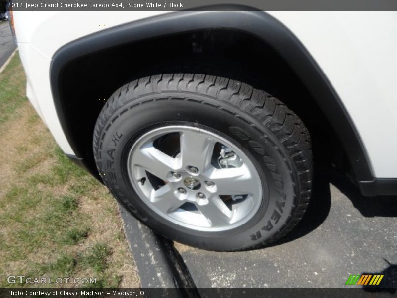 Stone White / Black 2012 Jeep Grand Cherokee Laredo 4x4