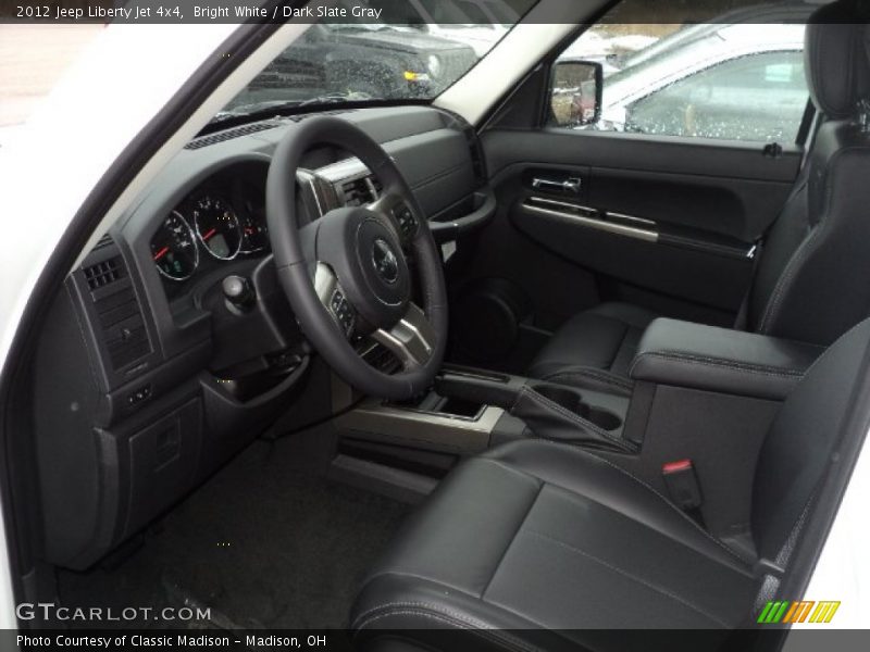 Bright White / Dark Slate Gray 2012 Jeep Liberty Jet 4x4