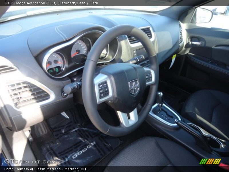 Blackberry Pearl / Black 2012 Dodge Avenger SXT Plus
