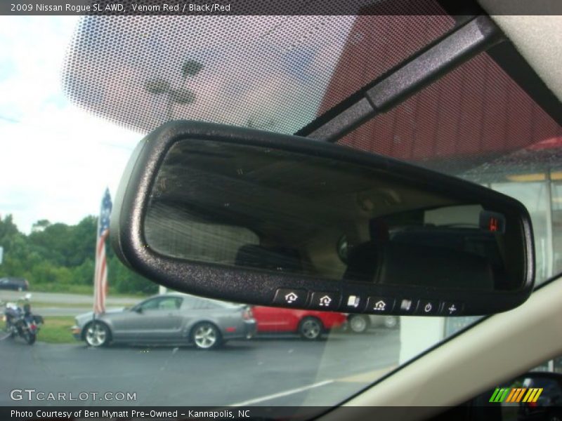 Venom Red / Black/Red 2009 Nissan Rogue SL AWD