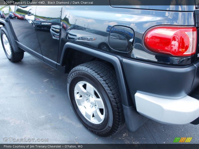 Black Diamond / Dark Charcoal 2007 Toyota FJ Cruiser 4WD