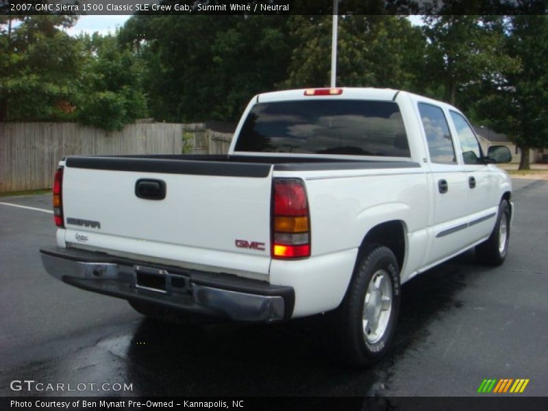 Summit White / Neutral 2007 GMC Sierra 1500 Classic SLE Crew Cab