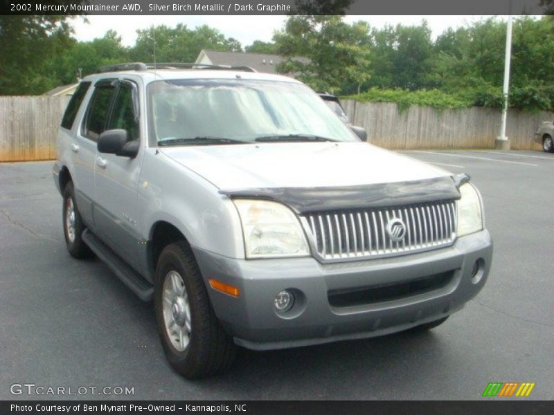 Silver Birch Metallic / Dark Graphite 2002 Mercury Mountaineer AWD