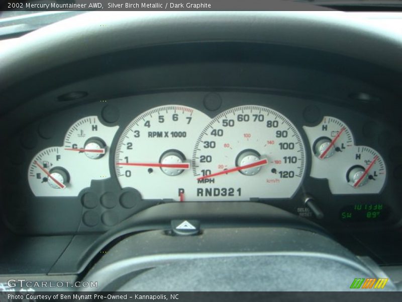 Silver Birch Metallic / Dark Graphite 2002 Mercury Mountaineer AWD