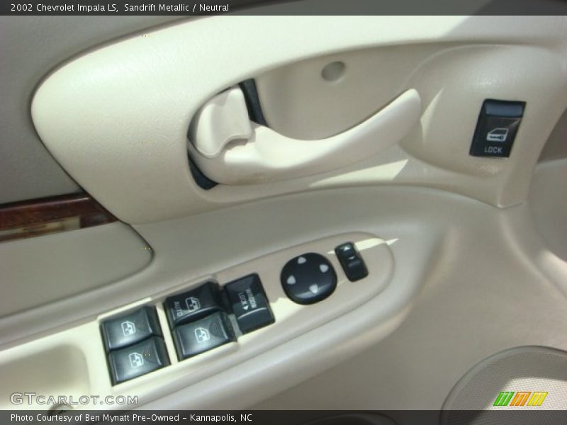 Sandrift Metallic / Neutral 2002 Chevrolet Impala LS