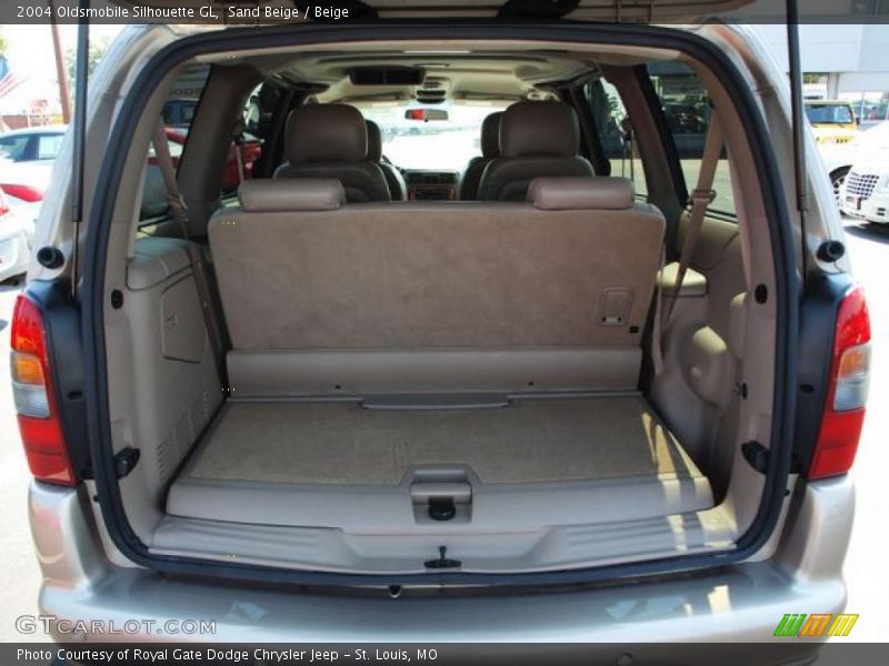 Sand Beige / Beige 2004 Oldsmobile Silhouette GL