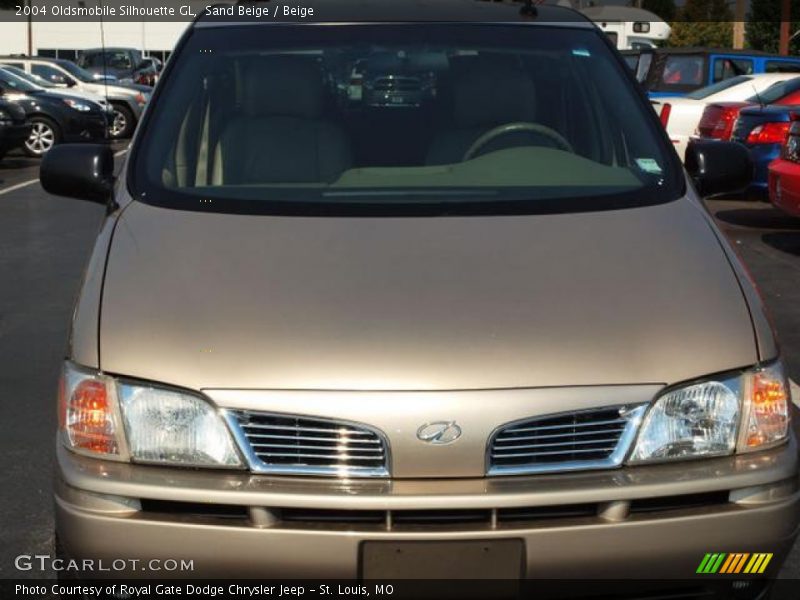 Sand Beige / Beige 2004 Oldsmobile Silhouette GL