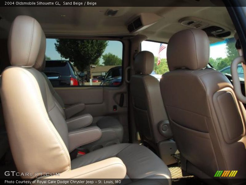 Sand Beige / Beige 2004 Oldsmobile Silhouette GL